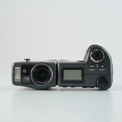 Nikon Coolpix 990 - Filem.sg
