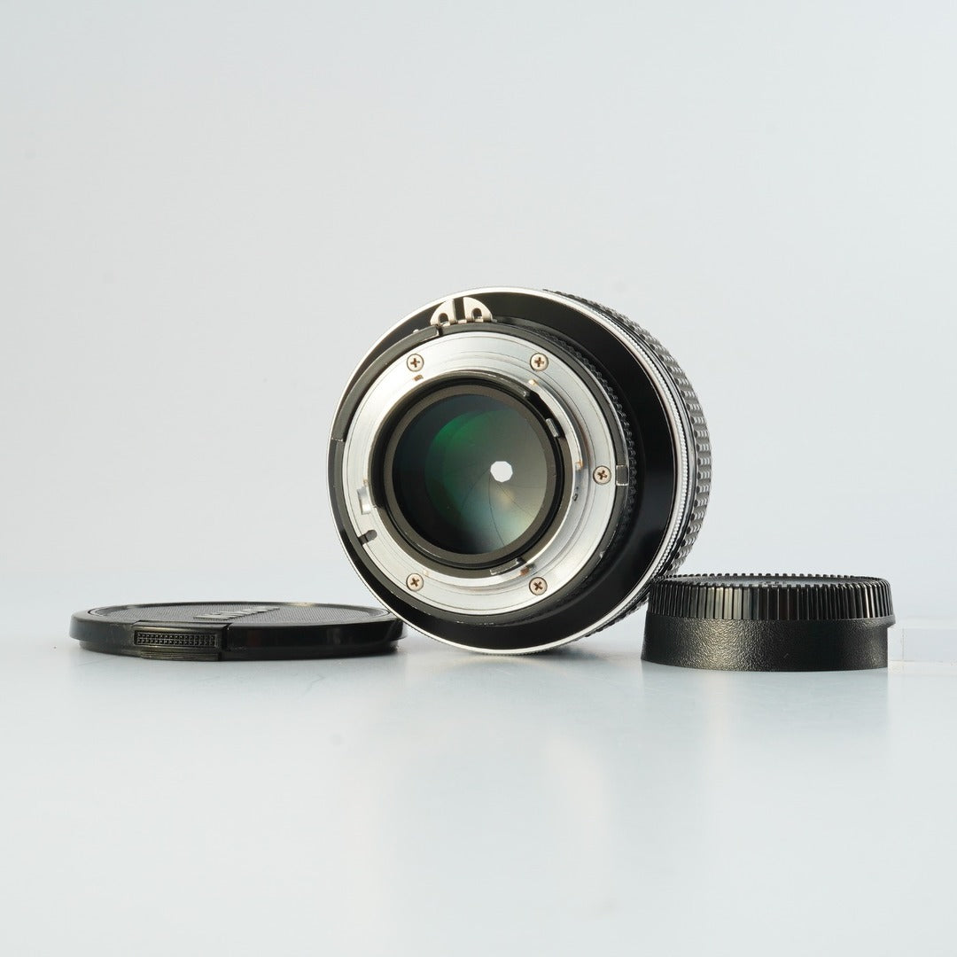 Nikon Ai-S Nikkor 85mm f1.4 - Filem.sg