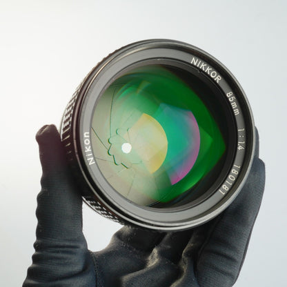 Nikon Ai-S Nikkor 85mm f1.4 - Filem.sg