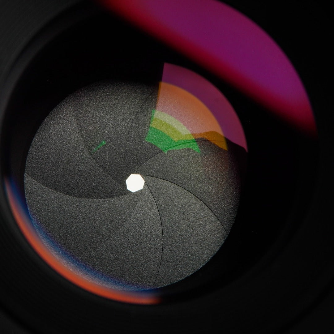 Nikon AF MICRO Nikkor 105mm f2.8 Macro - Filem.sg