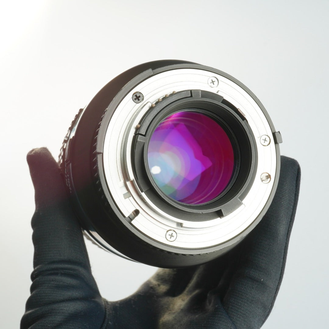 Nikon AF MICRO Nikkor 105mm f2.8 Macro - Filem.sg