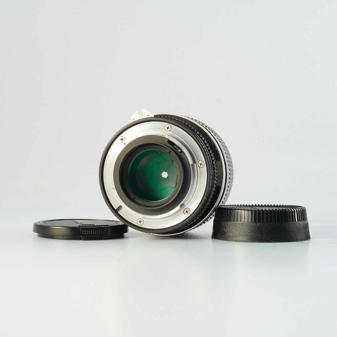 Nikon Ai New Nikkor 85mm f1.8 - Filem.sg