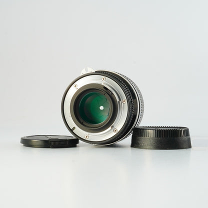 Nikon Ai New Nikkor 85mm f1.8 - Filem.sg