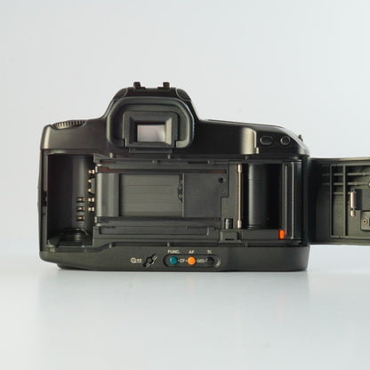 Canon EOS 10 QD + Sigma 28-80mm f3.5-5.6 II Macro - Filem.sg