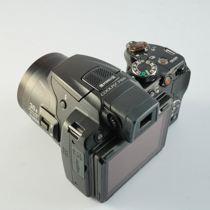 Nikon Coolpix P500 - Filem.sg