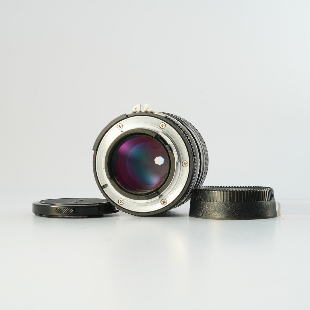 Nikon Ai Nikkor 105mm f2.5 - Filem.sg