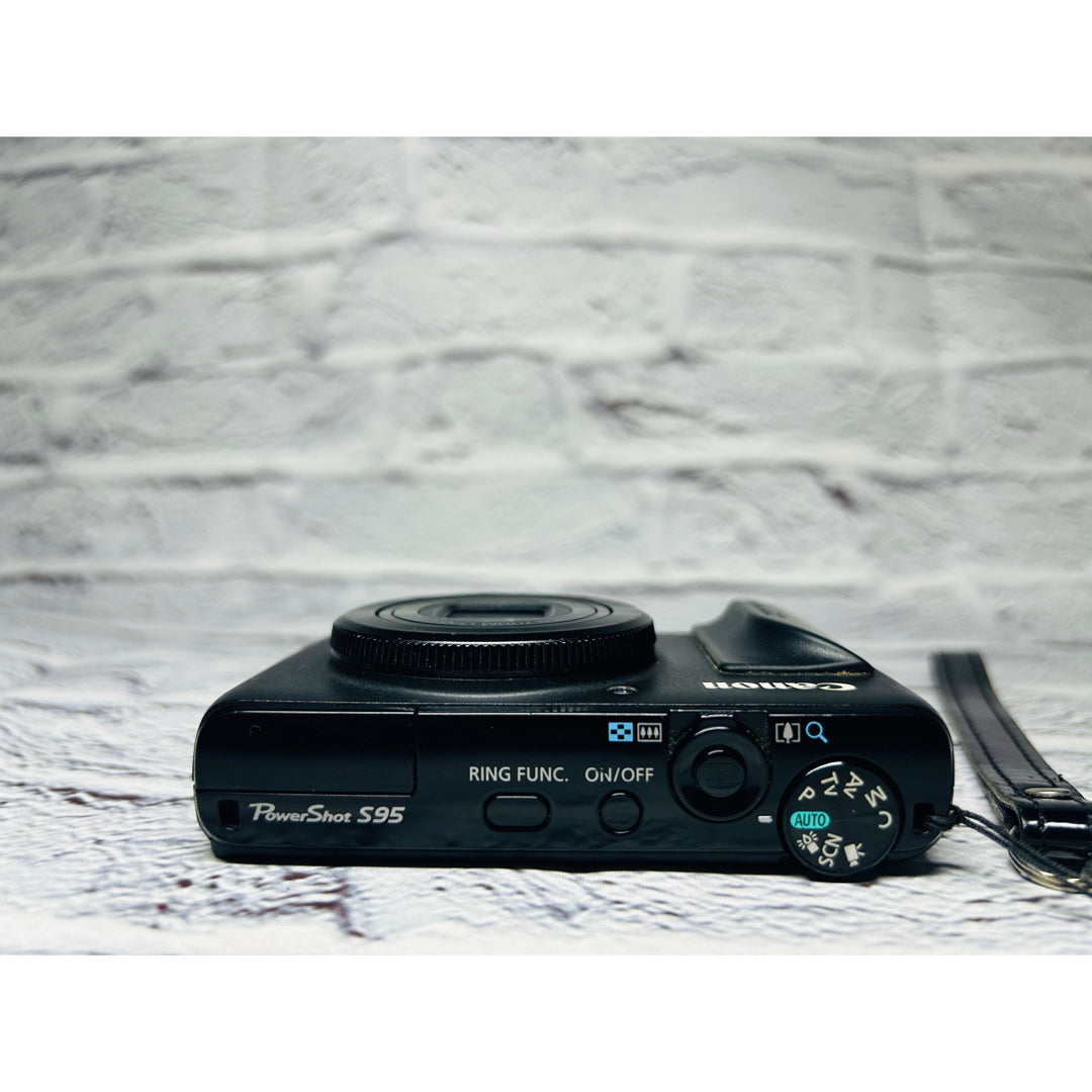 Canon PowerShot S95 - Filem.sg