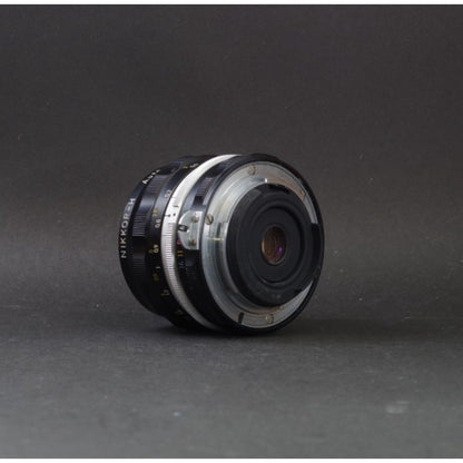 Nikon Nikkor-H Auto 28mm f/3.5 non-Ai - Filem.sg