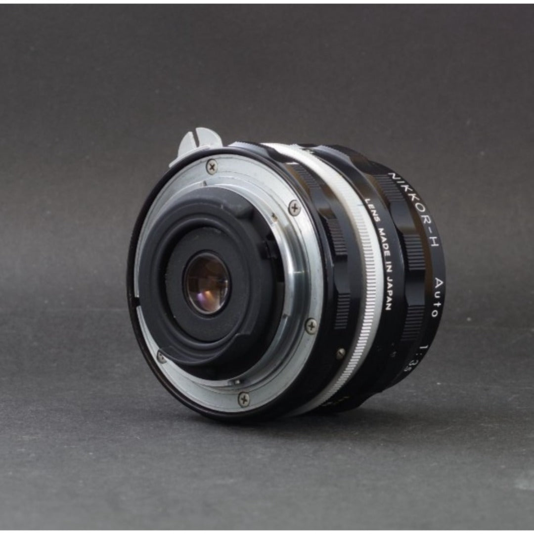 Nikon Nikkor-H Auto 28mm f/3.5 non-Ai - Filem.sg