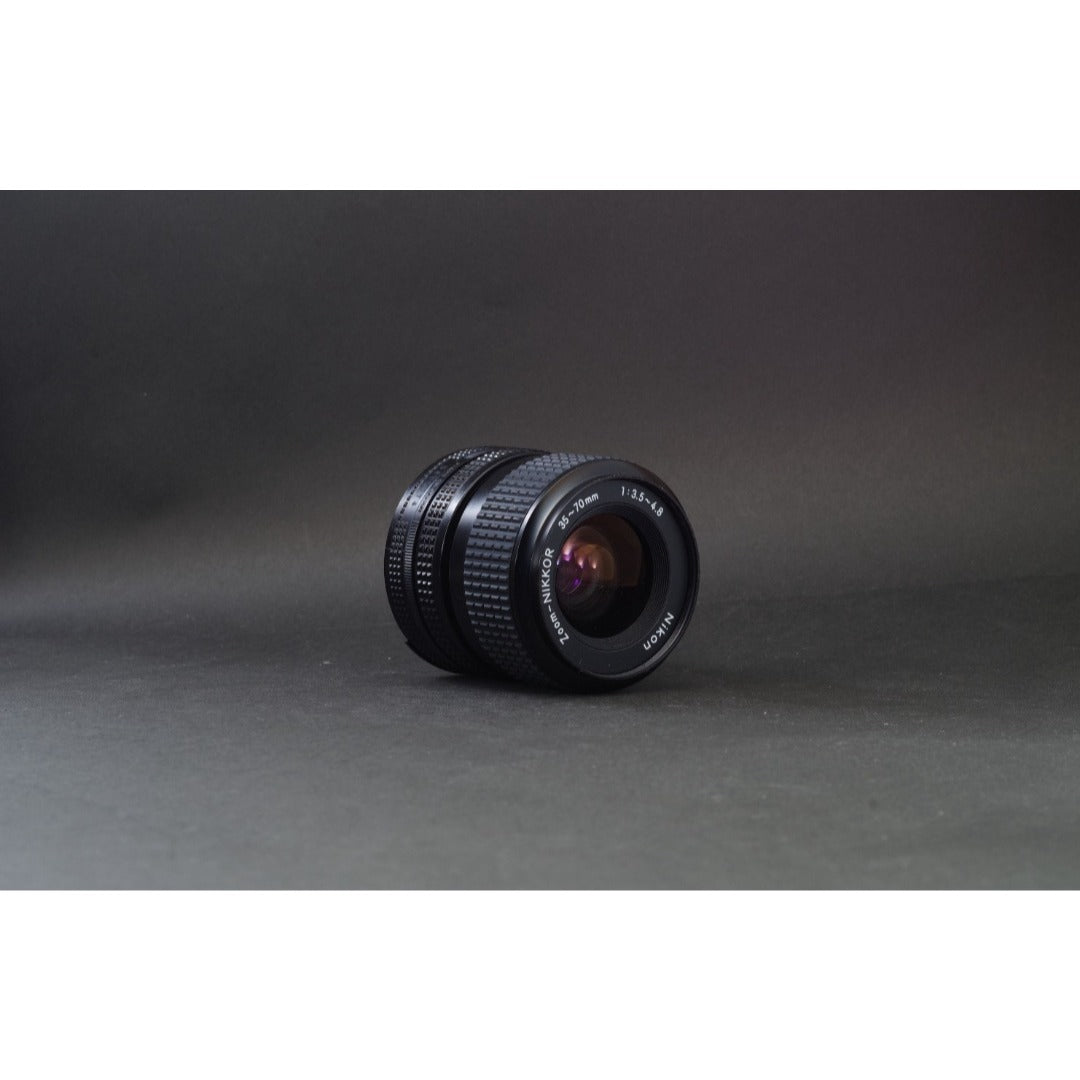 Nikon Zoom-NIKKOR 35-70mm f/3.5-4.8 Ai-S - Filem.sg