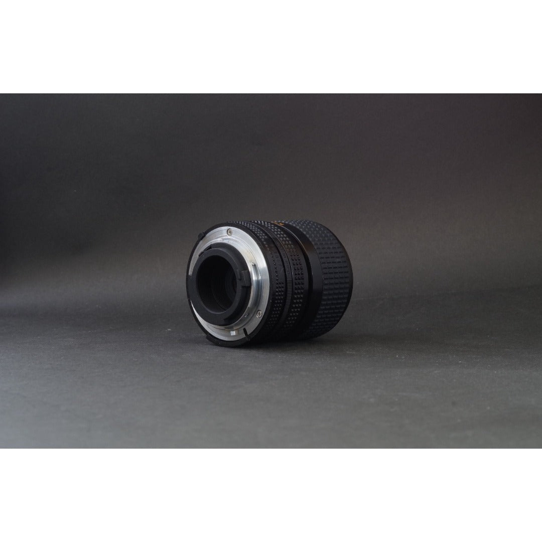 Nikon Zoom-NIKKOR 35-70mm f/3.5-4.8 Ai-S - Filem.sg