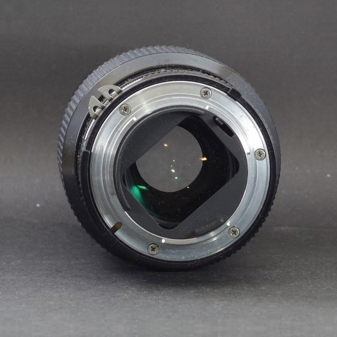 Nikon Zoom-NIKKOR 80-200mm f/4.5 Ai - Filem.sg