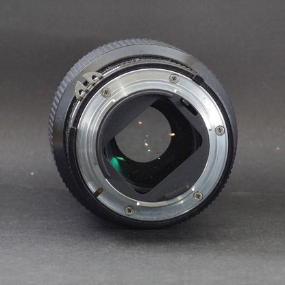 Nikon Zoom-NIKKOR 80-200mm f/4.5 Ai - Filem.sg
