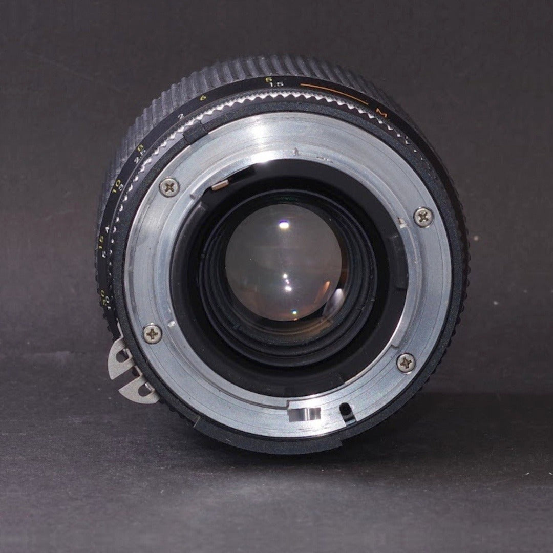 Nikon Zoom-NIKKOR 35-135mm f/3.5-4.5 Ai-S - Filem.sg