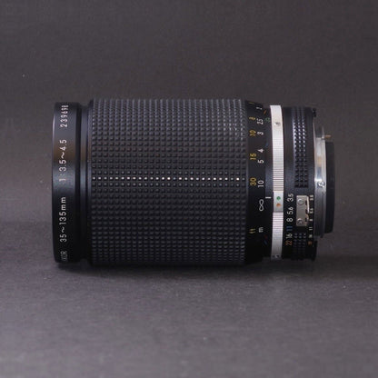 Nikon Zoom-NIKKOR 35-135mm f/3.5-4.5 Ai-S - Filem.sg