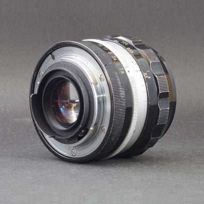 Nikon NIKKOR-N Auto 24mm f/2.8 non-Ai - Filem.sg
