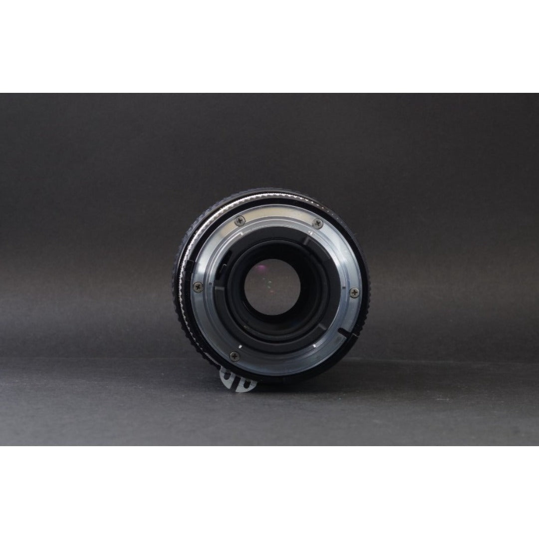 Nikon Nikkor 200mm f/4 Ai - Filem.sg