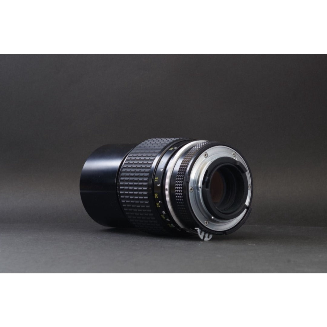 Nikon Nikkor 200mm f/4 Ai - Filem.sg