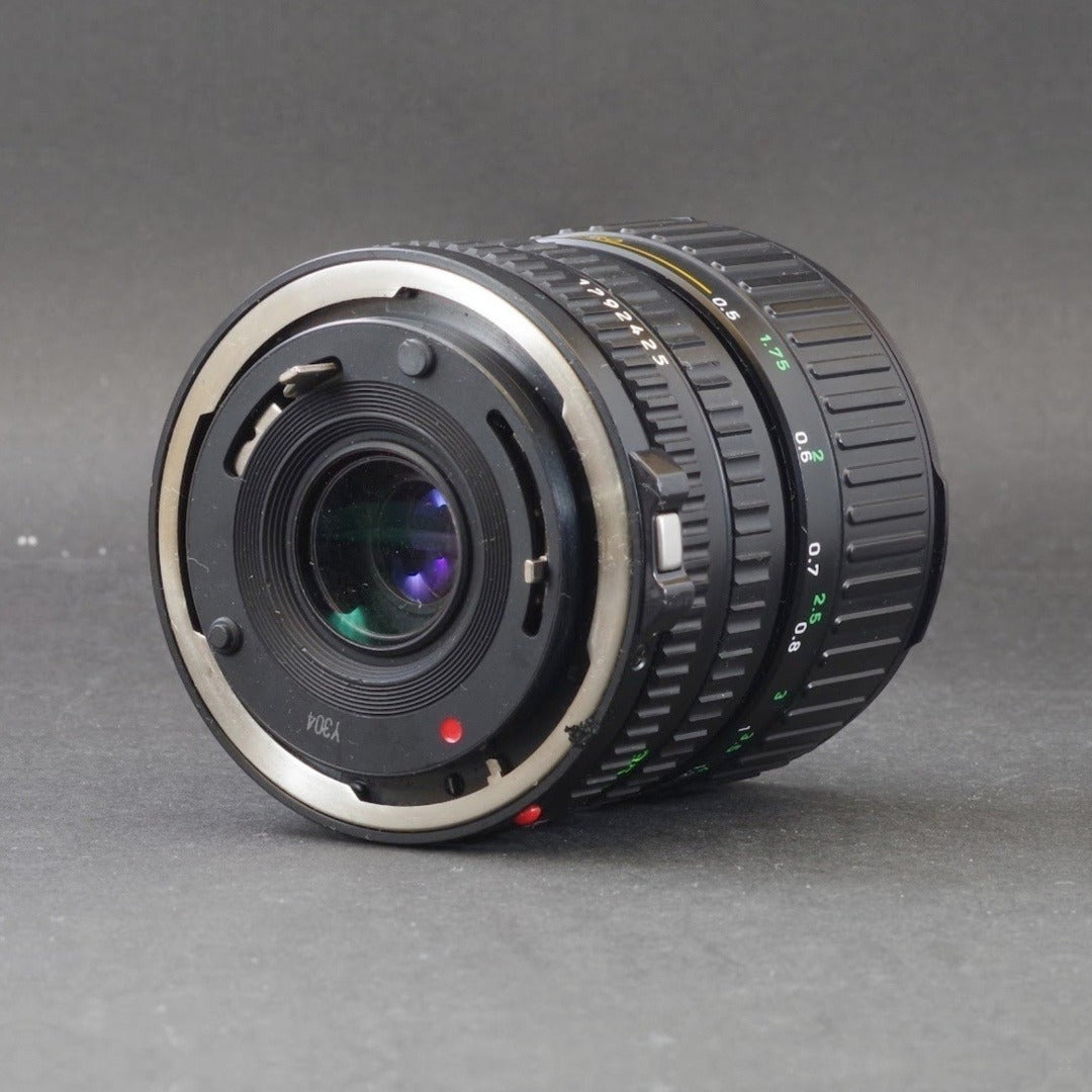 Canon New FD 35-70mm f/3.5-4.5 - Filem.sg