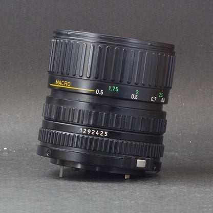 Canon New FD 35-70mm f/3.5-4.5 - Filem.sg