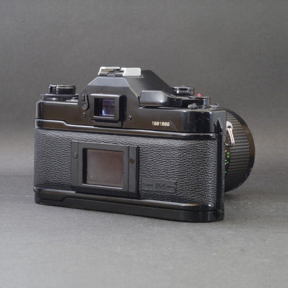 Canon A-1 with New FD 35-70mm f/4 - Filem.sg