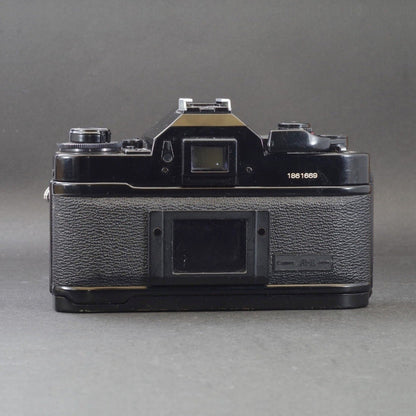 Canon A-1 with New FD 35-70mm f/4 - Filem.sg