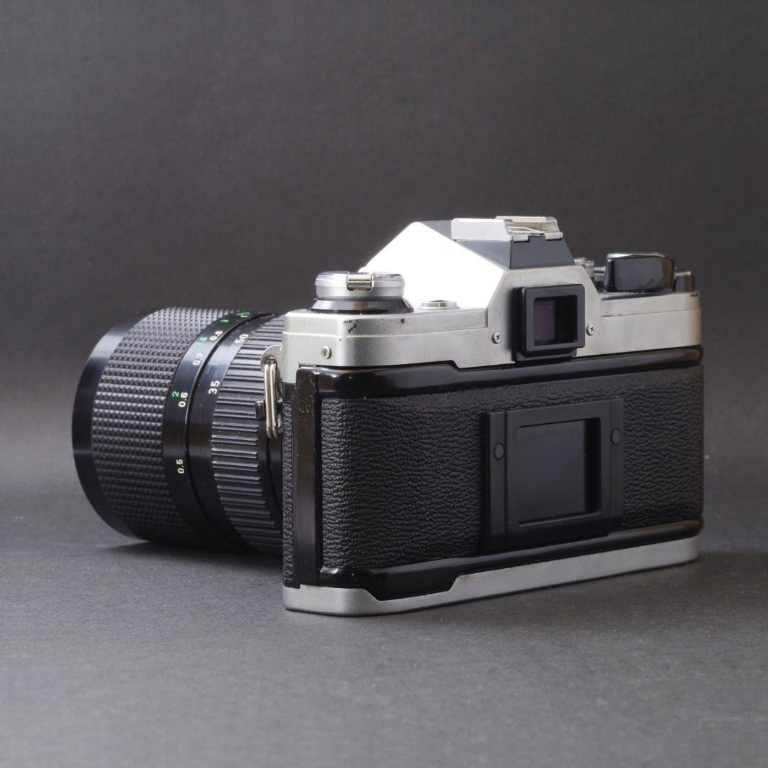 Canon AE-1 with New FD 35-70mm f/4 - Filem.sg