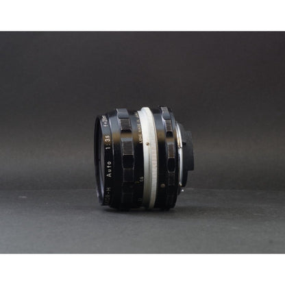 Nikon Nikkor-H Auto 28mm f/3.5 non-Ai - Filem.sg