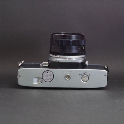Minolta SR505 with Auto ROKKOR-PF 55mm f/1.8 - Filem.sg