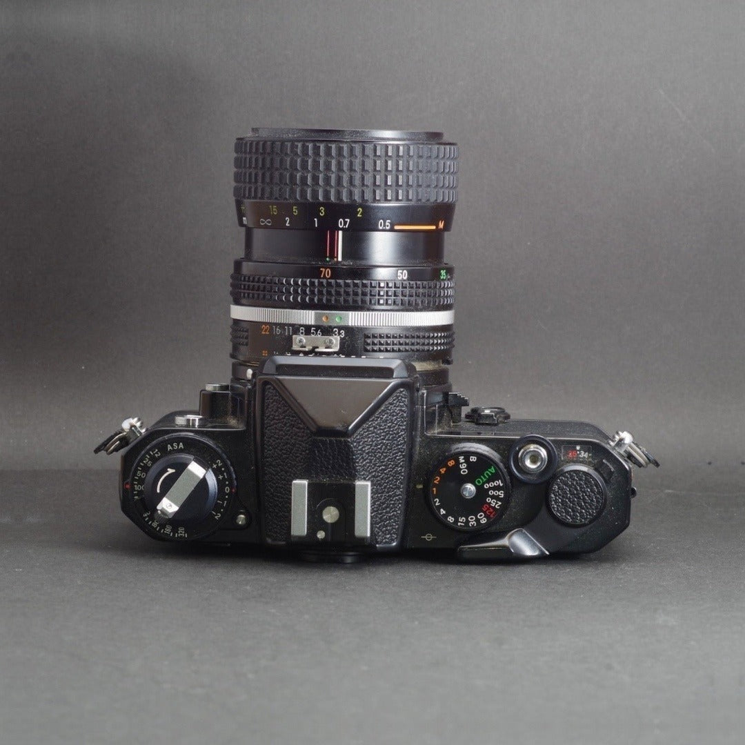 Nikon FE with Zoom-NIKKOR 35-70mm f/3.3-4.5 (Black) - Filem.sg