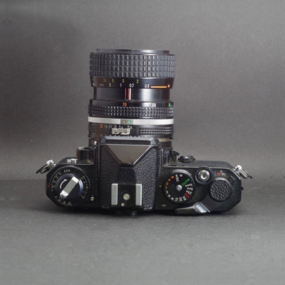 Nikon FE with Zoom-NIKKOR 35-70mm f/3.3-4.5 (Black) - Filem.sg