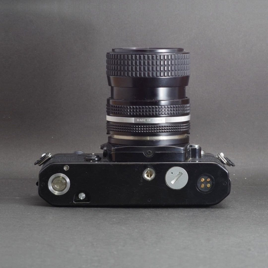 Nikon FE with Zoom-NIKKOR 35-70mm f/3.3-4.5 (Black) - Filem.sg