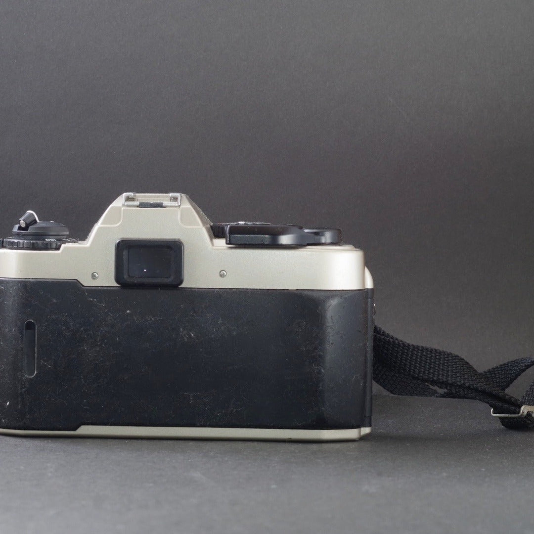 Nikon FE10 - Filem.sg