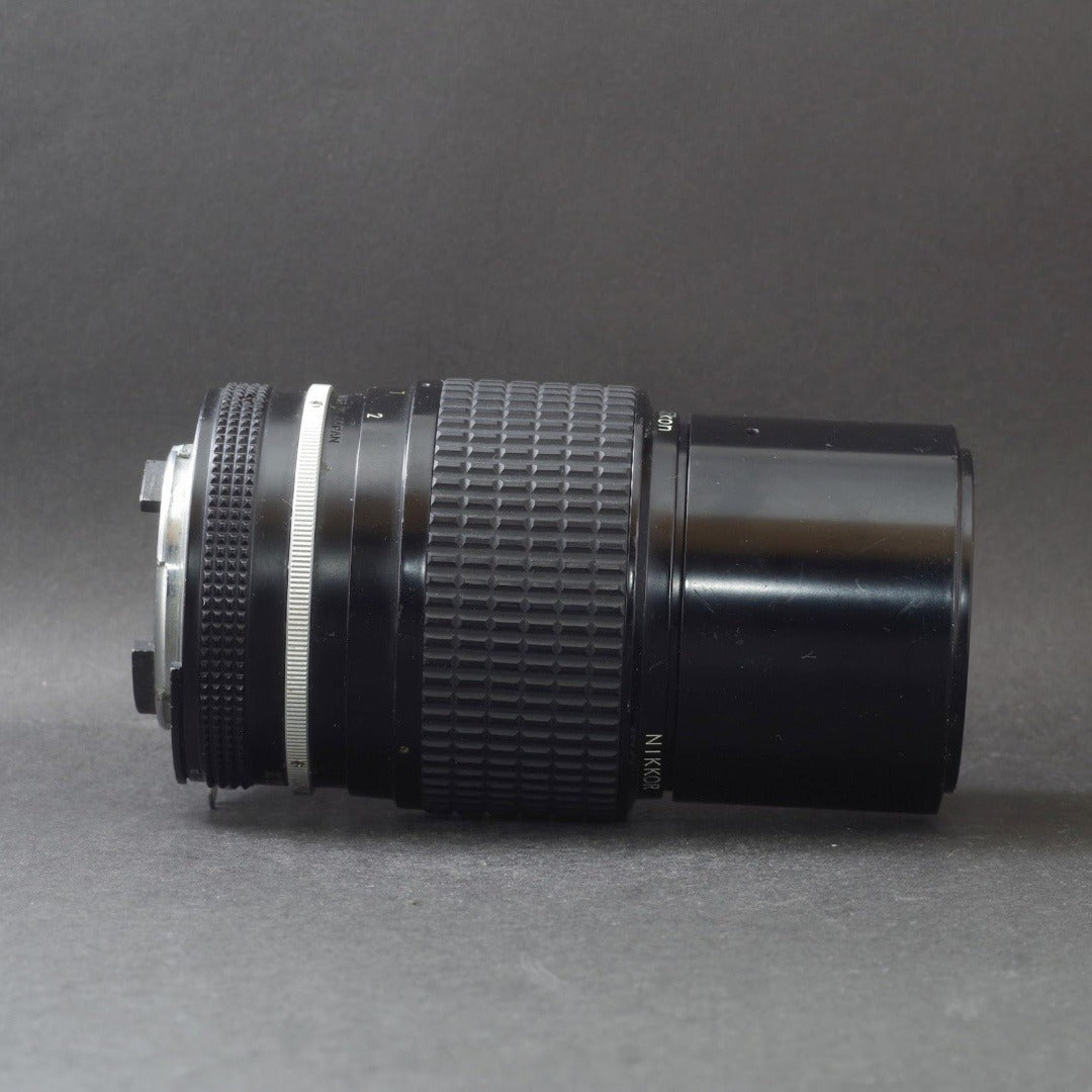 Nikon Nikkor 200mm f/4 Ai - Filem.sg