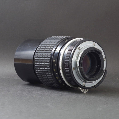 Nikon Nikkor 200mm f/4 Ai - Filem.sg