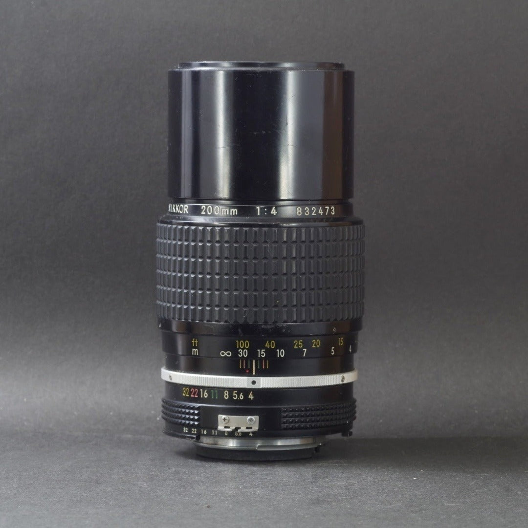 Nikon Nikkor 200mm f/4 Ai - Filem.sg