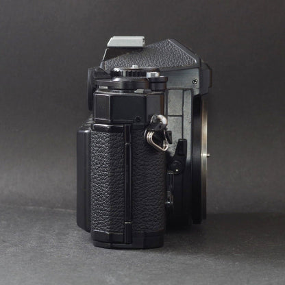 Nikon FE with MF-12 Data Back (Black) - Filem.sg
