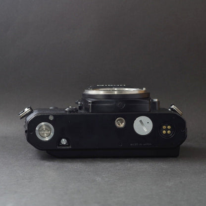 Nikon FE with MF-12 Data Back (Black) - Filem.sg