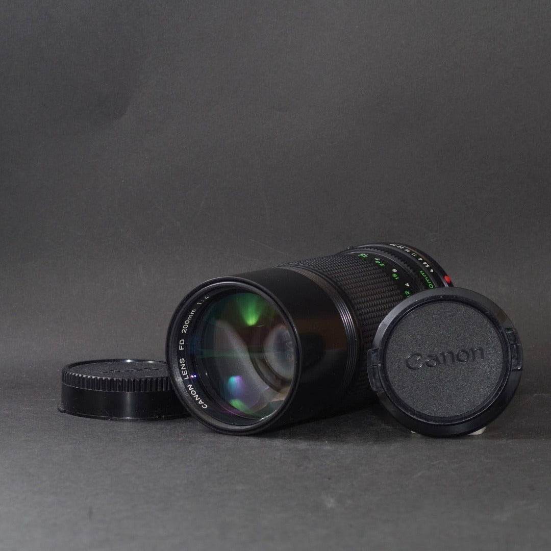 Canon FD 200mm f/4 - Filem.sg