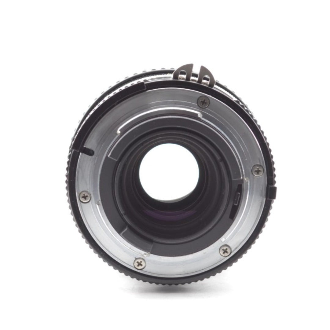 Nikon Nikkor 200mm f/4 Ai - Filem.sg
