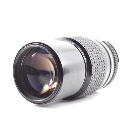 Nikon Nikkor 200mm f/4 Ai - Filem.sg