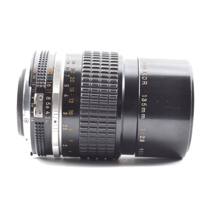 Nikon Nikkor 135mm f/2.8 Ai-S - Filem.sg