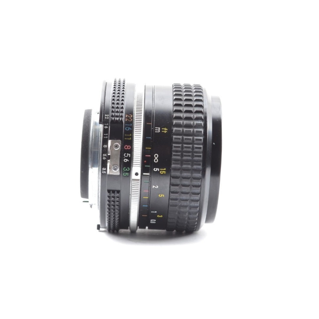 Nikon Nikkor 28mm f/3.5 Ai - Filem.sg