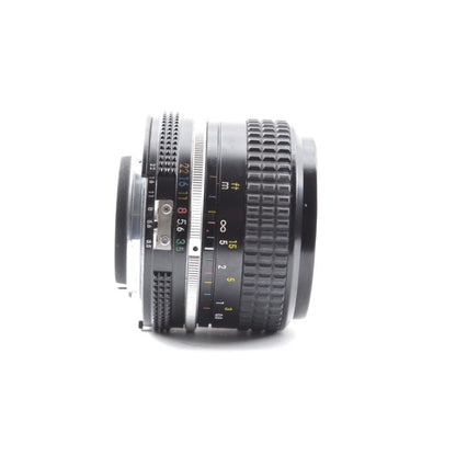 Nikon Nikkor 28mm f/3.5 Ai - Filem.sg