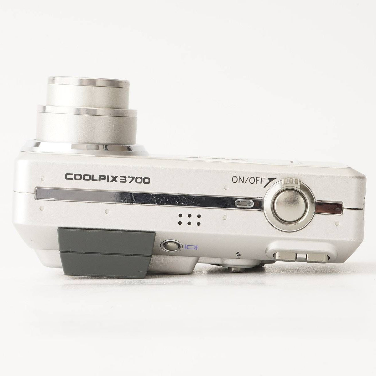 Nikon Coolpix 3700 (Silver) - Filem.sg