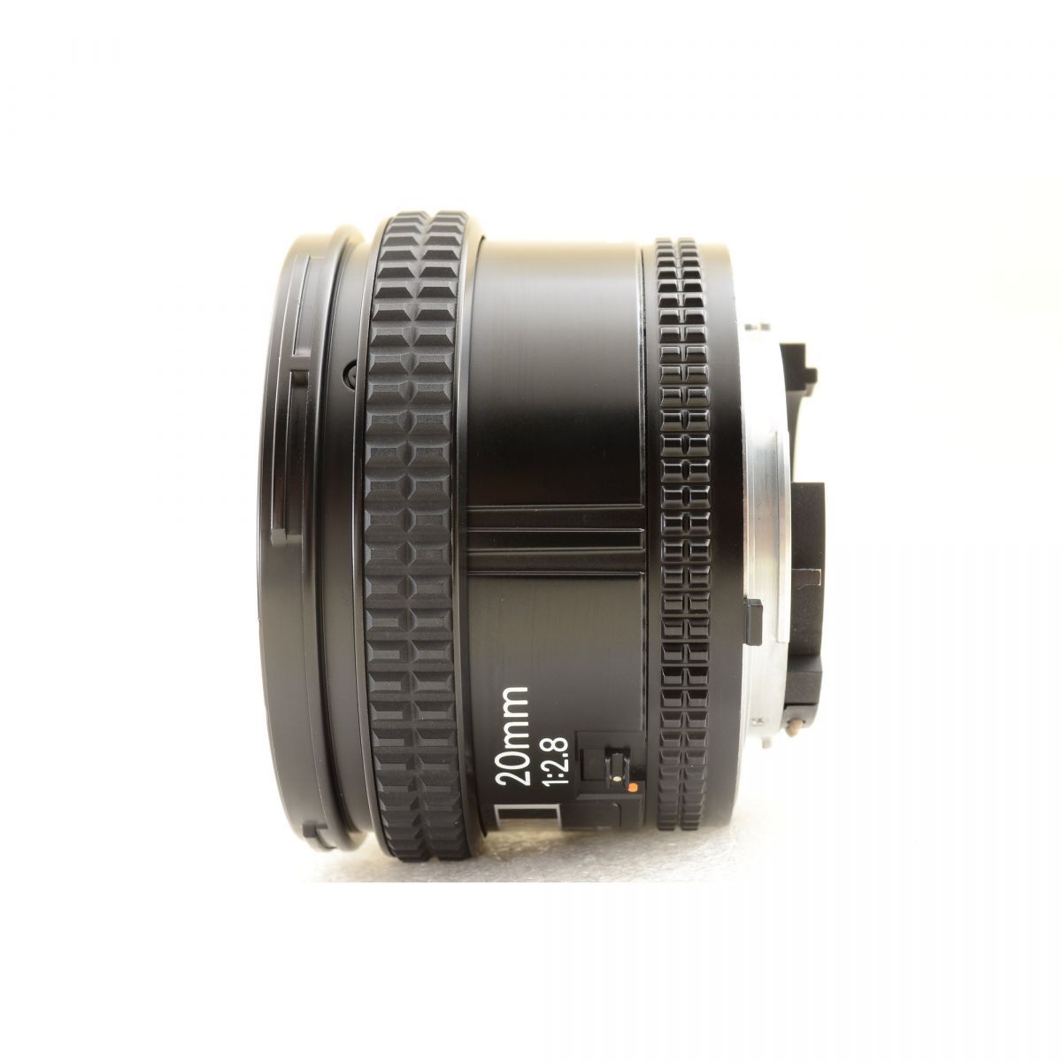 Nikon Ai Nikkor 85mm f/2 - Filem.sg