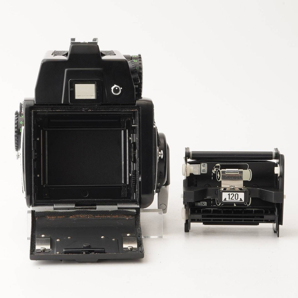 Mamiya M645 1000S with PD prism finder - Filem.sg