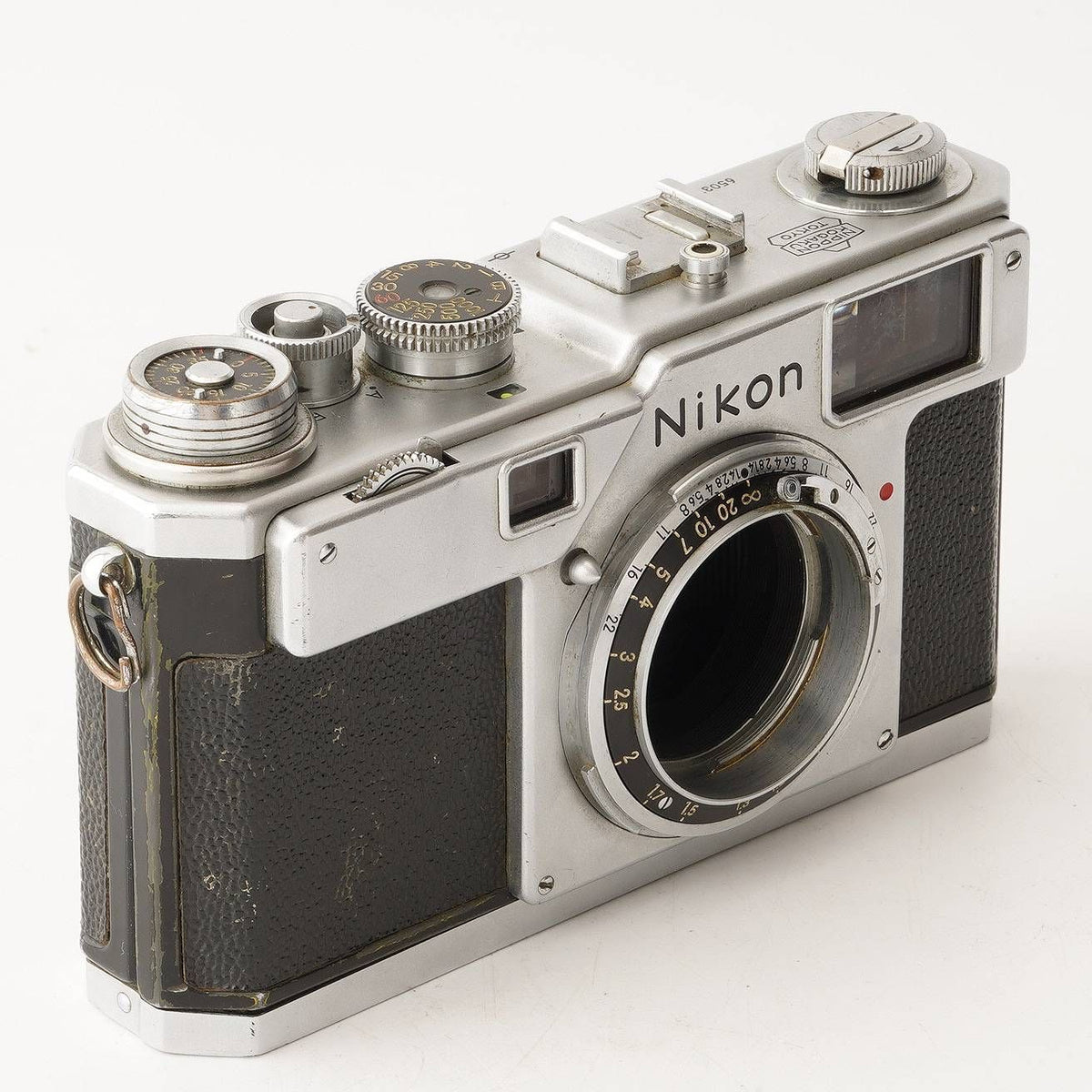 Nikon S4 with Nikkor-H 5cm 50mm f/2 - Filem.sg
