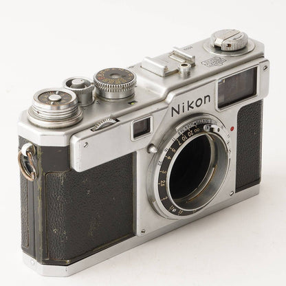 Nikon S4 with Nikkor-H 5cm 50mm f/2 - Filem.sg
