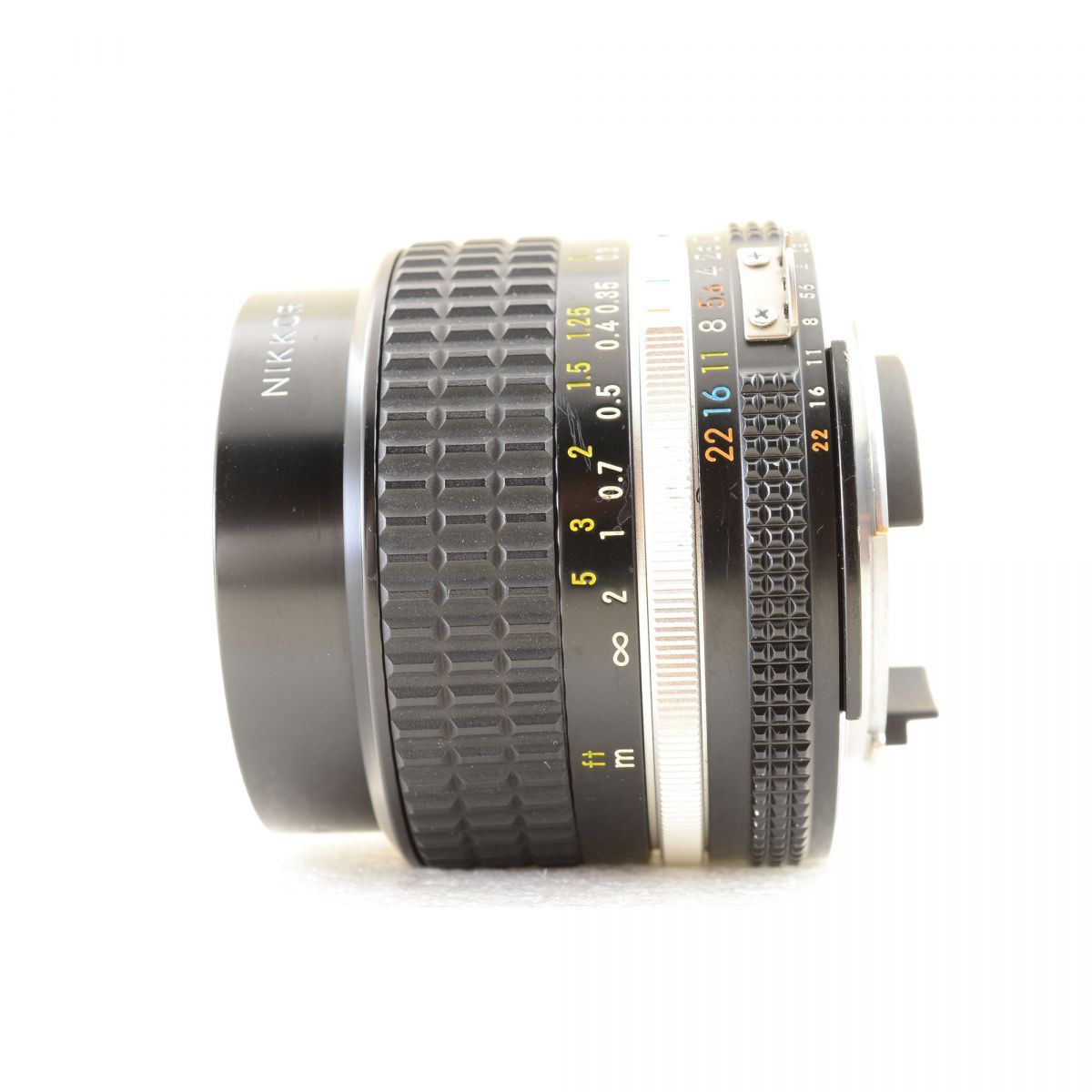 Nikon Ai-S Nikkor 24mm f/2 - Filem.sg